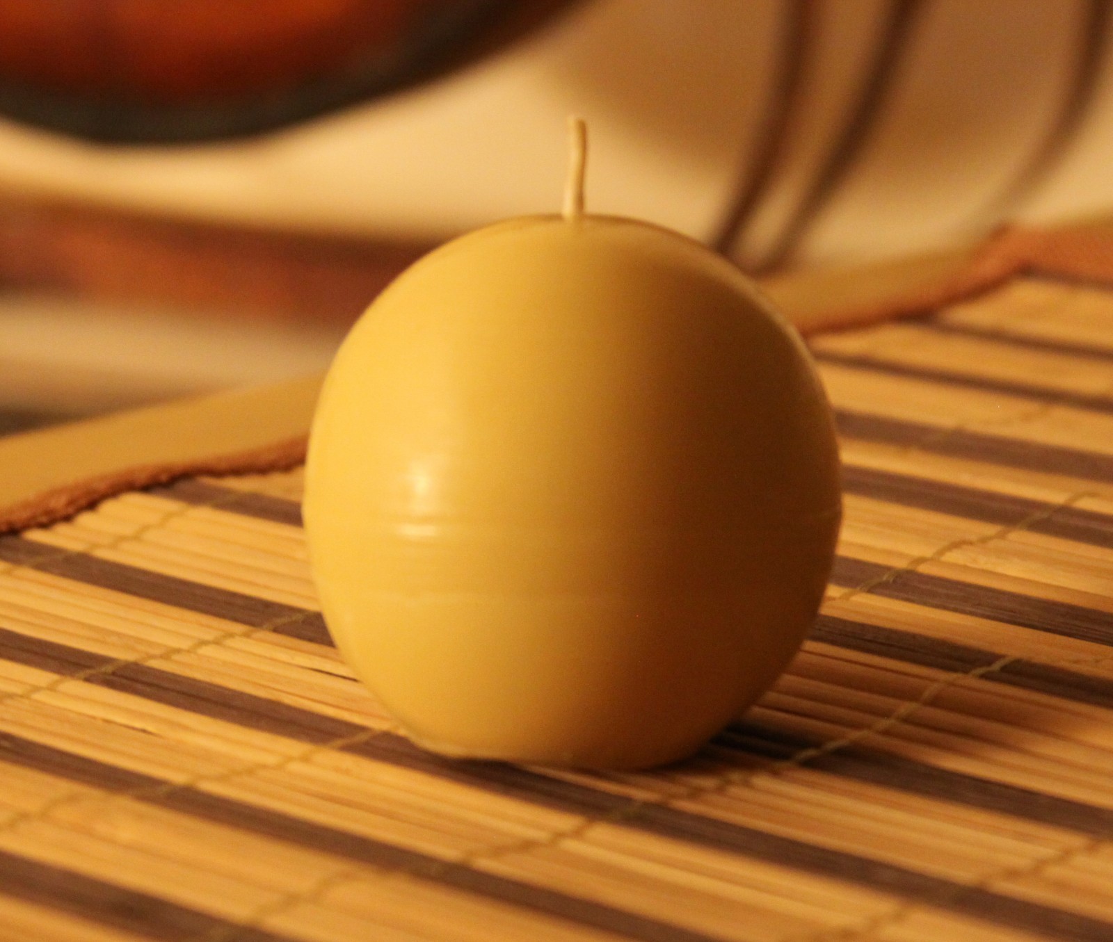 Handmade 100% Pure Beeswax Ball Round Shape Candles 100% Cotton Wick US made gallery