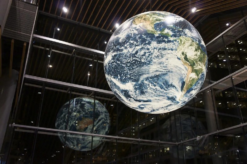 Inflatable Earth Globe W/ LED Lights Hanging Inflatable Earth Planet Model Toys gallery