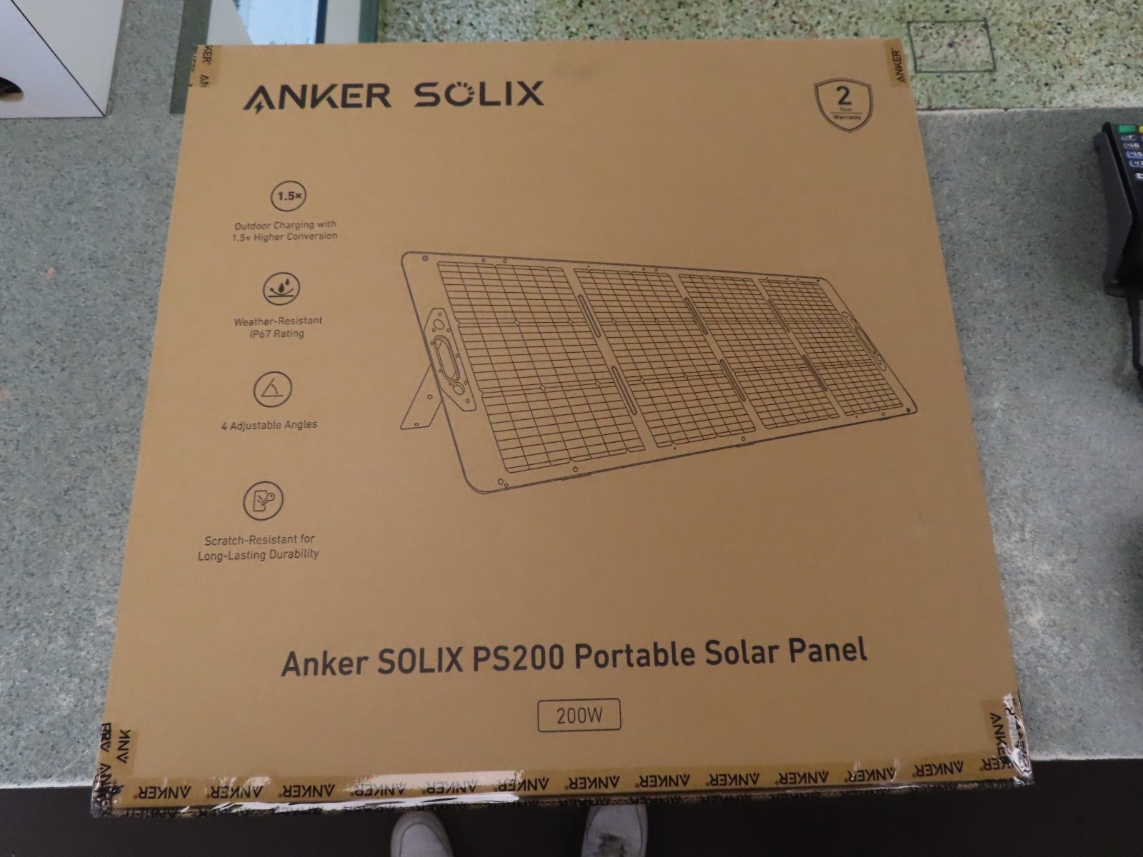 Anker SOLIX PS200 Solar Panel, Portable 200W Foldable, IP67 Waterproof gallery