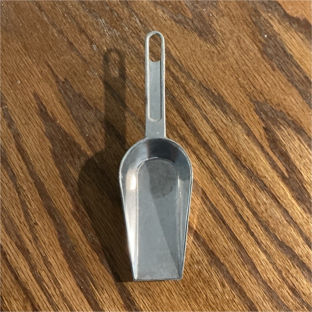 Silver Metal Candy Scoop 7 in w/ Handle, 1pc, Less Than 10 in Length gallery