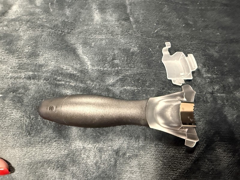 PAMPERED CHEF 1114 CORN KERNEL CUTTER TOOL WITH COVER "WASHED NEVER USED" gallery