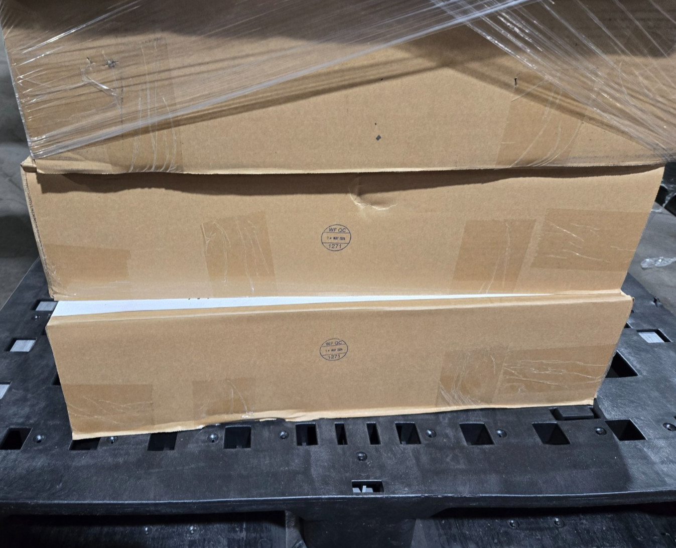 3 boxes of 764053550171 Two Way Convertible Desk with Lower Storage Shelf gallery