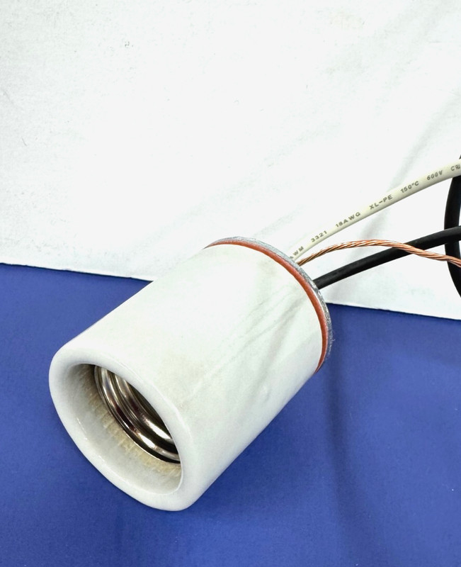 Keyless Glazed PORCELAIN SOCKET 1/4 IP Cap w/Set Screw 660W 250V NEW 80-1113 gallery