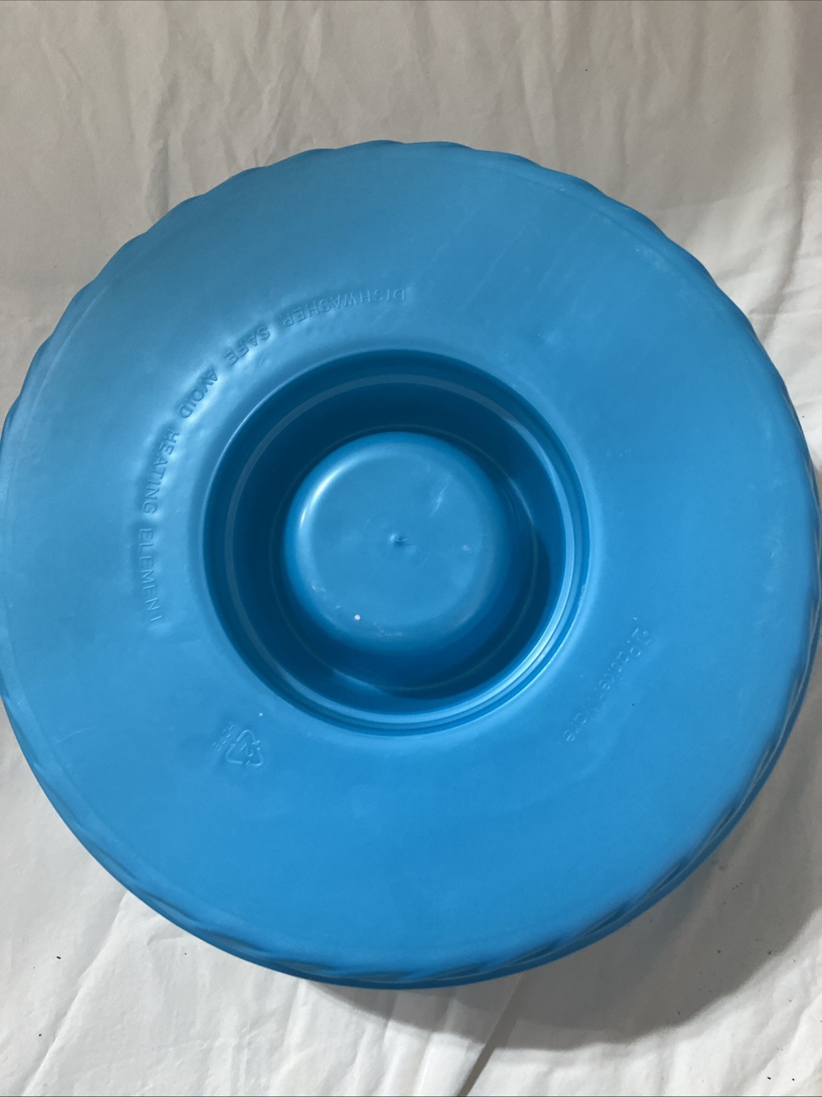 Packerware Large Veggie Fruit Bowl w/Lid 13” Diameter Blue Made In USA gallery