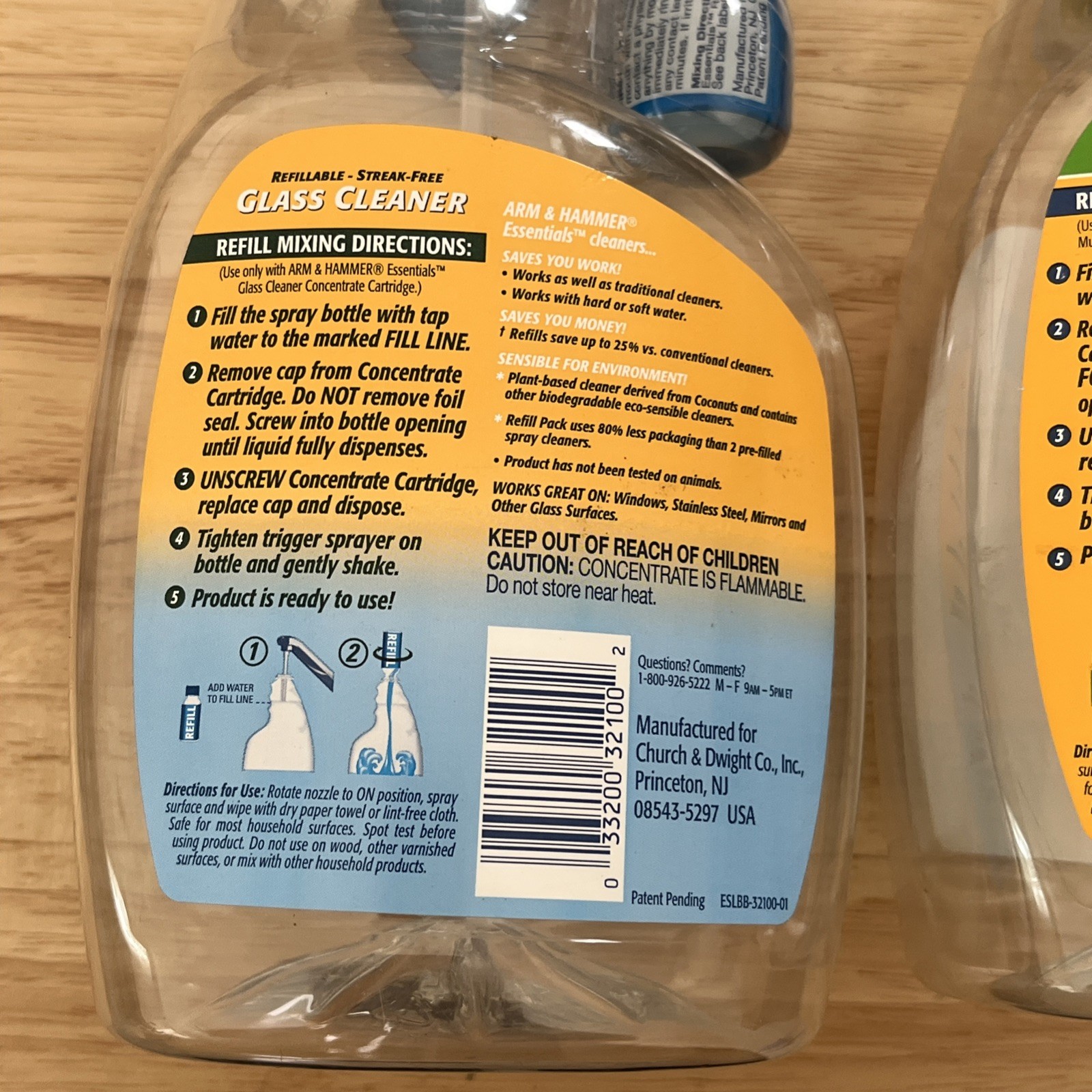 2 NEW Arm & Hammer Essentials Refillable Spray, Multi-Surface & Glass Cleaner gallery
