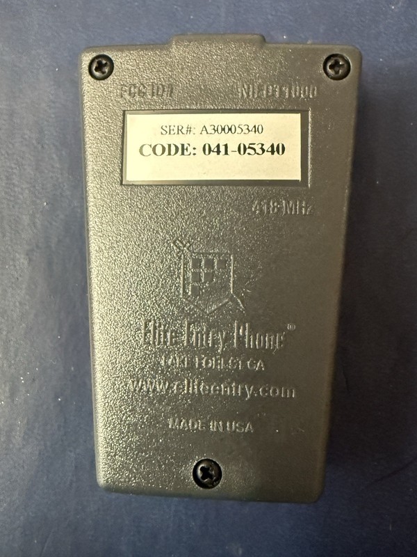 Elite Entry Four Button DT 418 Model Remote Control Transmitter Only No Receiver gallery