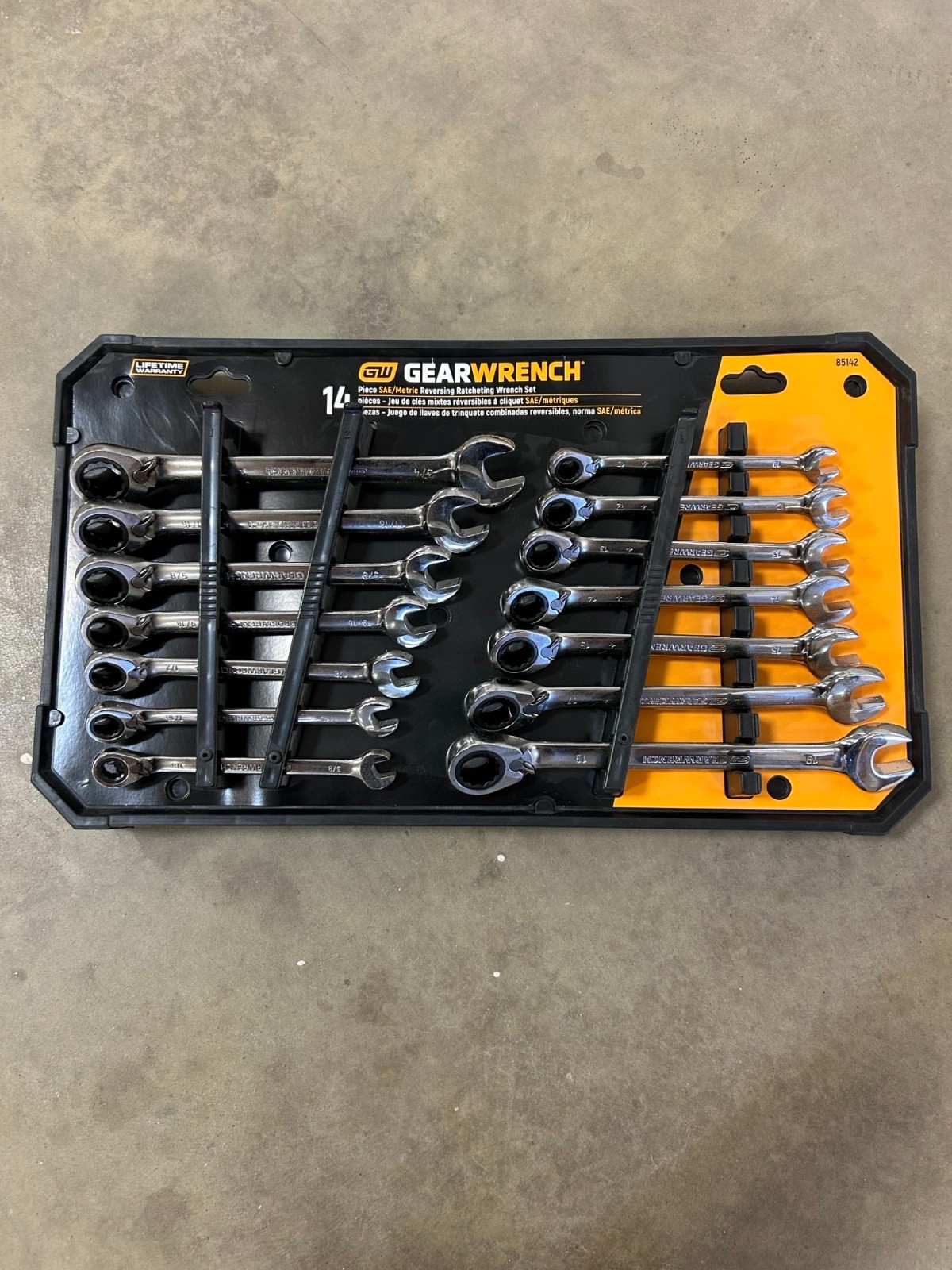 Sae/Metric 72-Tooth Reversible Combination Ratcheting Wrench Tool Set (14-Piece) gallery