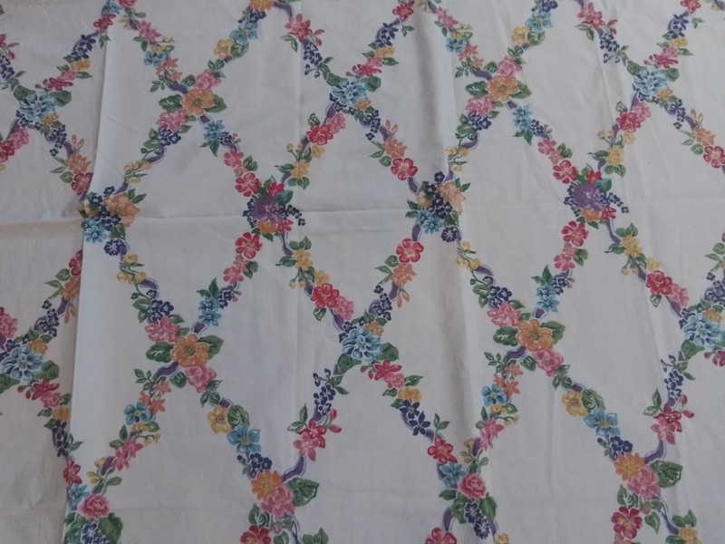 Easter Theme Tablecloth Rectangle 67" x 50 1/2" gallery