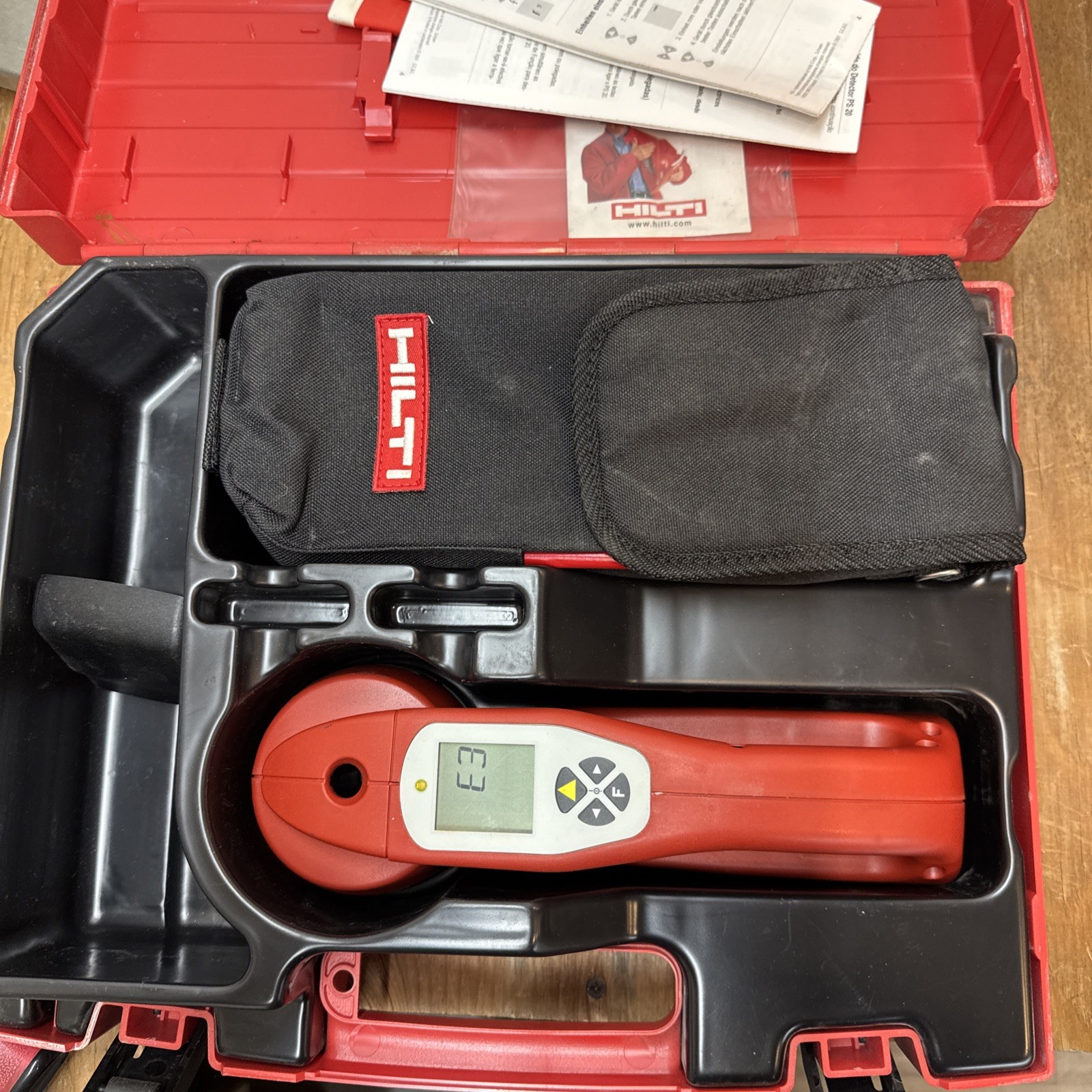 Hilti PS 20 Multi Detector Concrete Drywall Wood Metal Scanner PS-20 & Case PS20 gallery