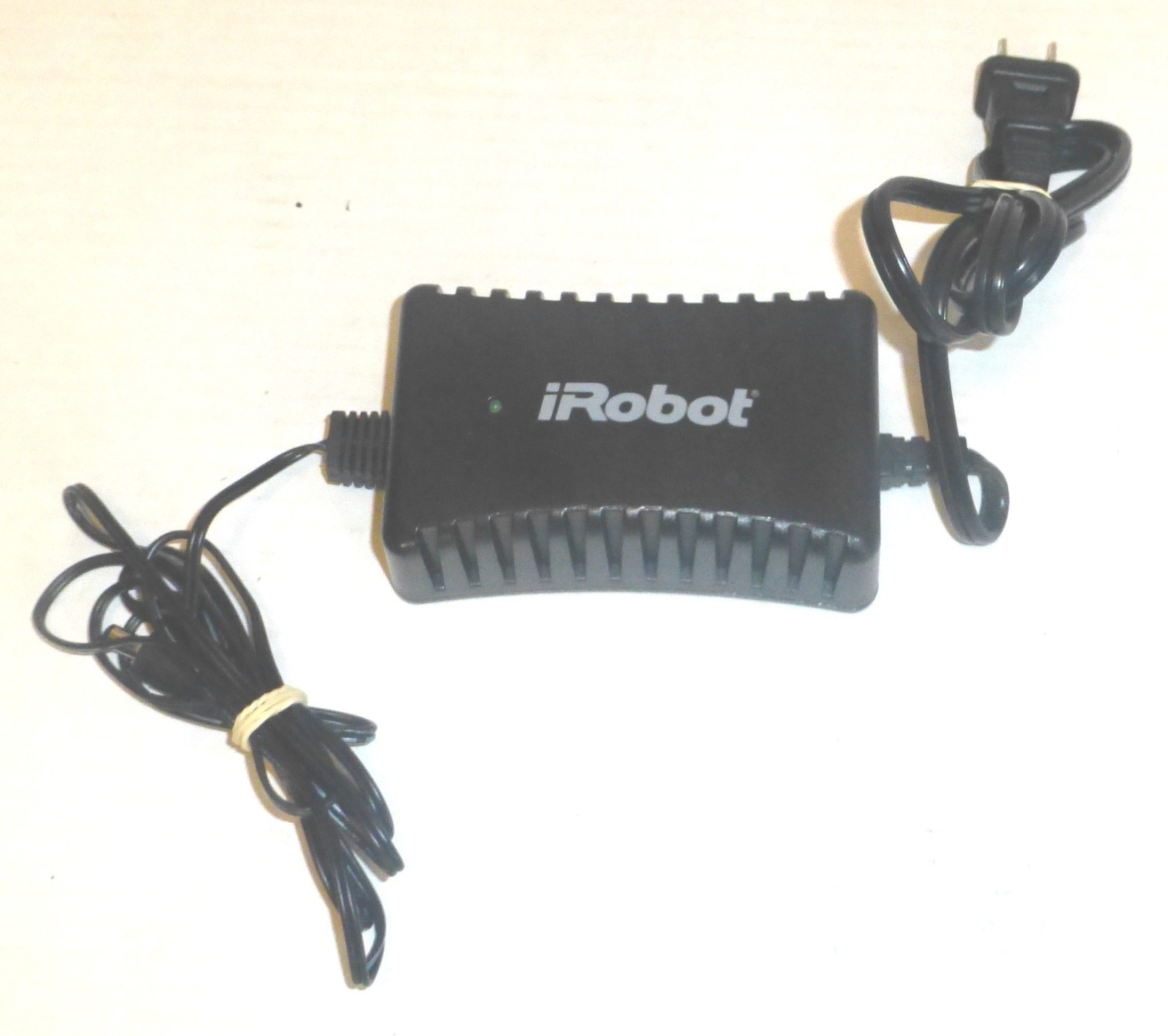 Genuine iRobot Model: 10558 16W Power Supply Output: 22VDC - 0.6A gallery