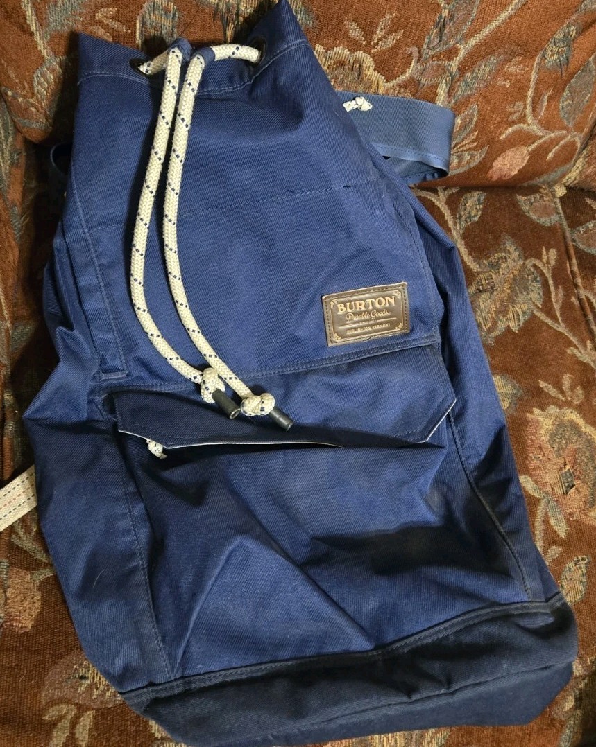 Burton Frontier Backpack  Drawstring With Zip Side Opening Snowboard