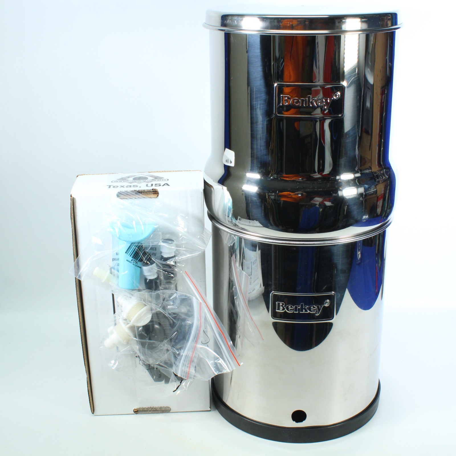 NEW BIG BERKEY WATER FILTRATION SYSTEM (2.25 GAL) - BLEMISHED, READ gallery