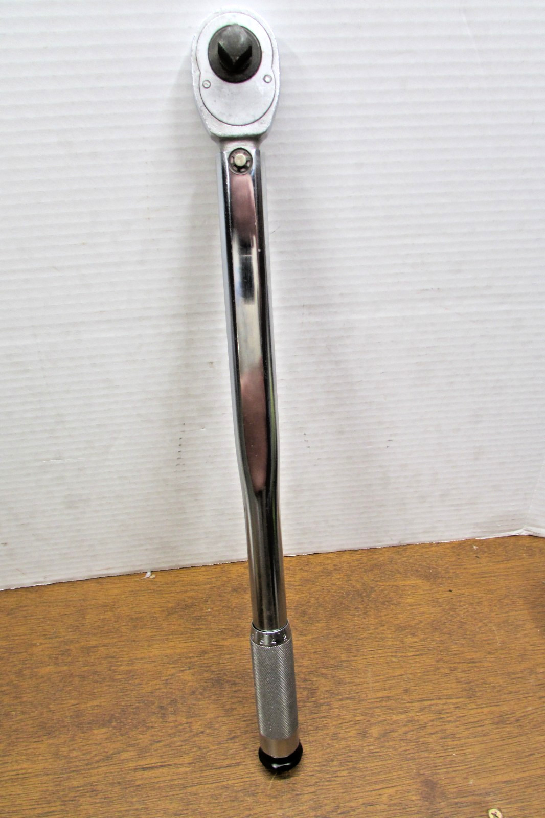 Proto 6016-3 Ratcheting 1/2" Drive Torque Wrench. 10-150 Foot Pounds. 18" Long gallery