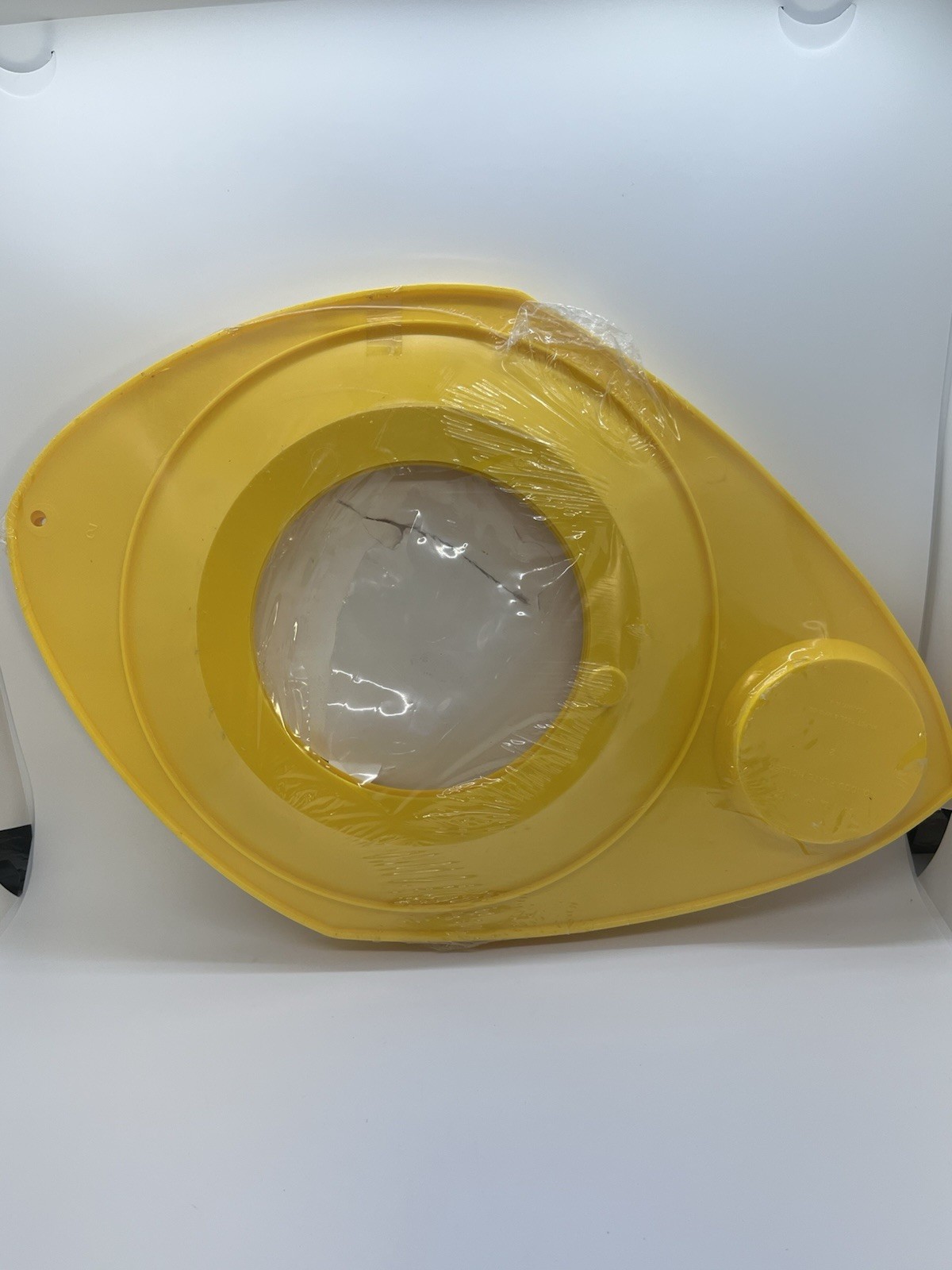 Wilpak Unbreakable Plastic Paper Plate Cup Holder Yellow Set Of 4 Vintage Picnic gallery