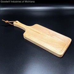 Solid Maple w/ Handle, Strap and Juice Groove 5′ x 14″ Cutting/Charcuterie Board