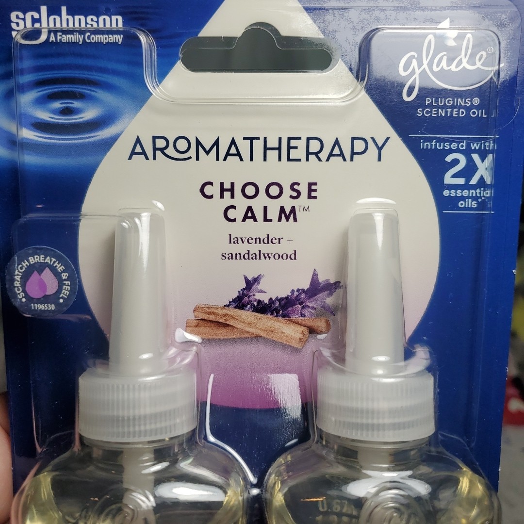 Glade 2.68oz PlugIns Scented Oil Refill Lavender Sandalwood Choose Calm NEW gallery