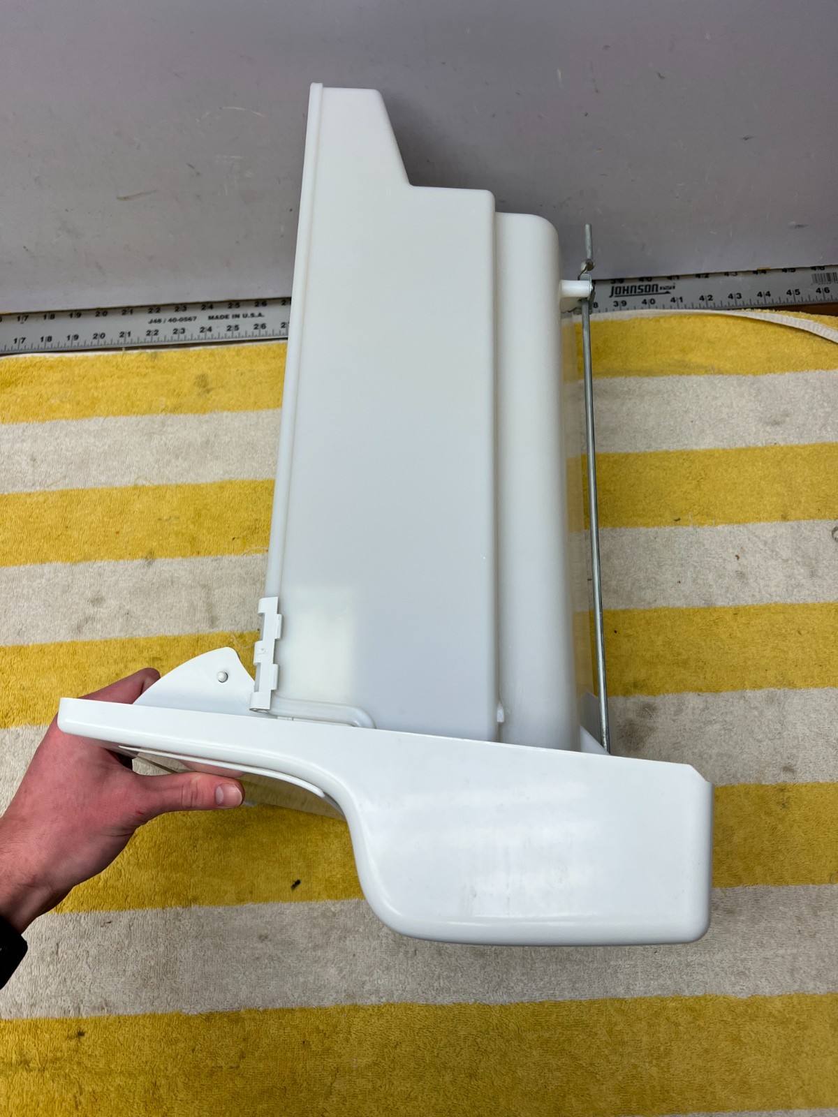 Frigidaire Refrigerator Ice Bin Container Assembly 241860803 gallery