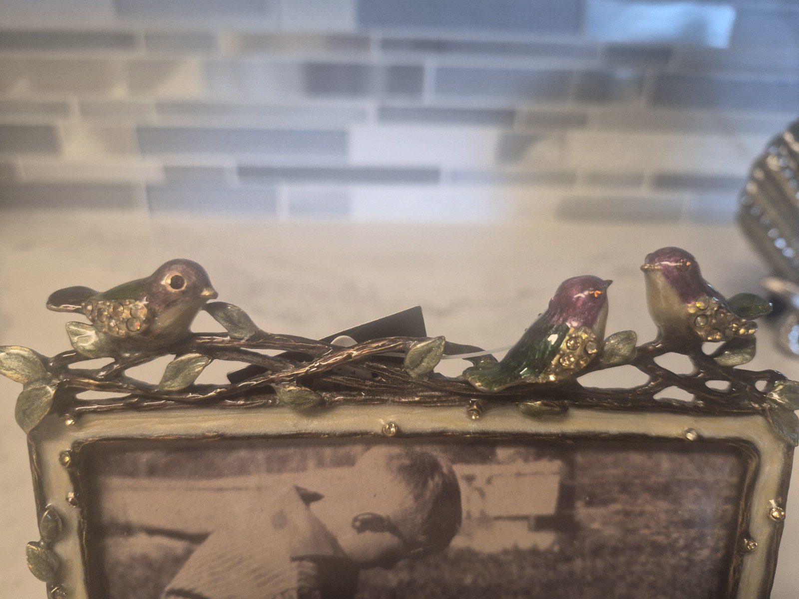 creative co-op Ornate Metal Bird Botanical Photo Frame 5x3.5in Gold Green Purple gallery