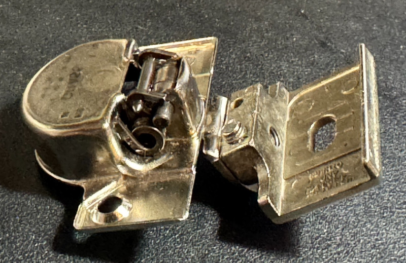 GRASS 830-33 Compact Cabinet Hinge – 1-1/4" Overlay • OEM • CLEAN & TIGHT gallery