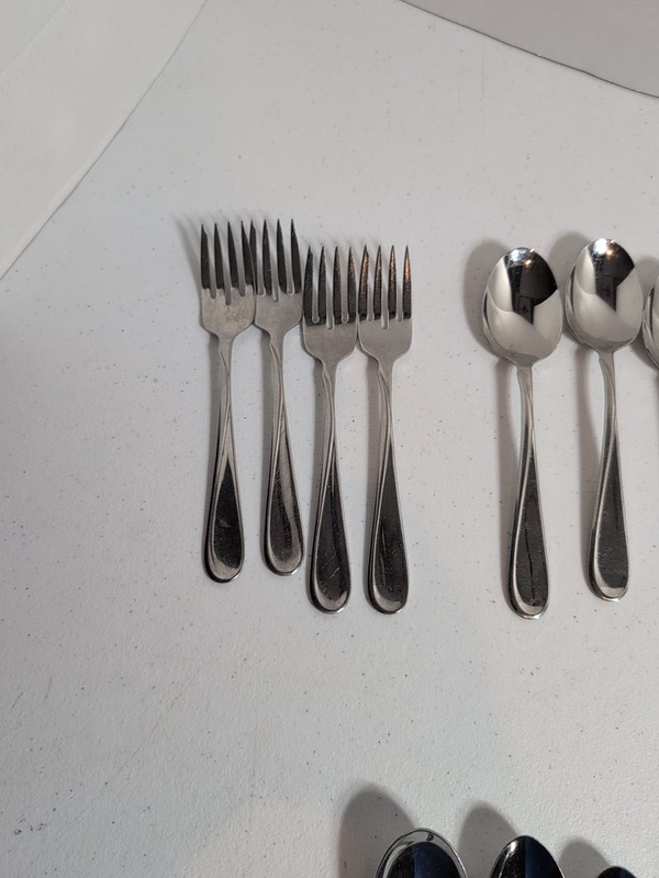 Oneida Misc Pieces Reliance Flatware Silverware USA Set Stainless Steel. gallery