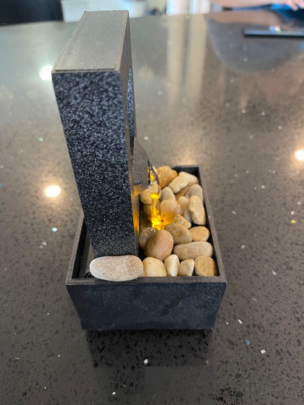Wayland Square Tabletop Fountain Raining Spout gallery
