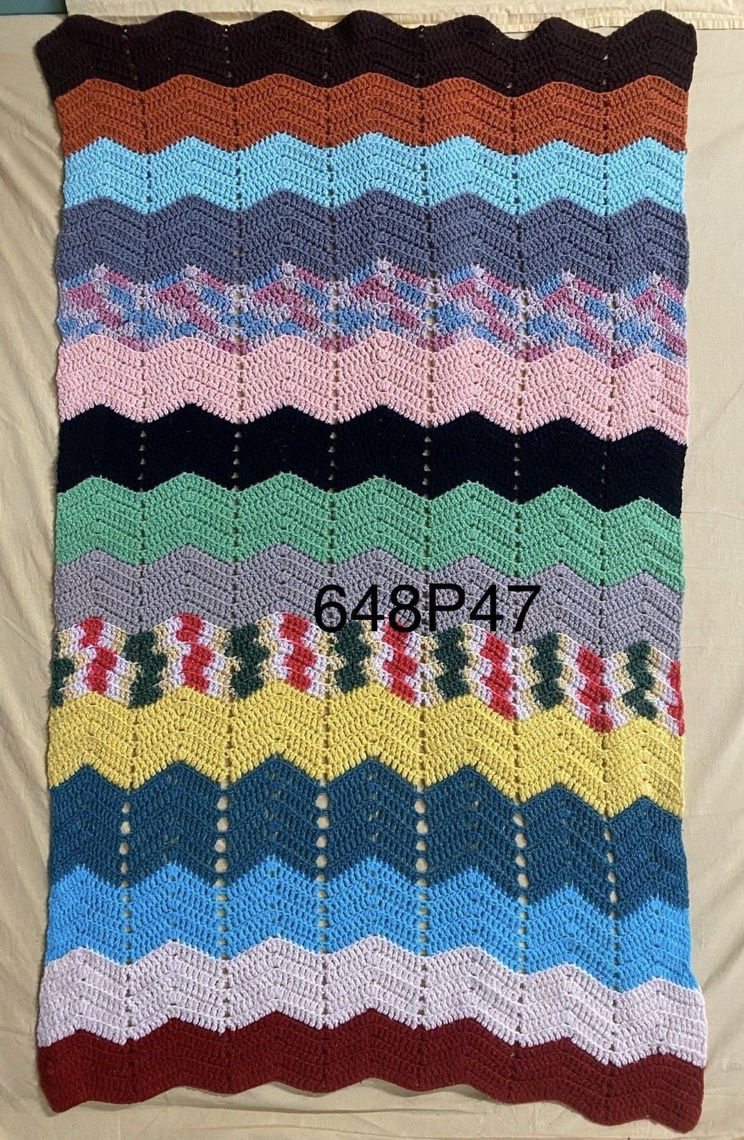 VTG HANDMADE, multi Colors Chevron Zig Zag Crochet Afghan Throw/baby 28 x 48” gallery