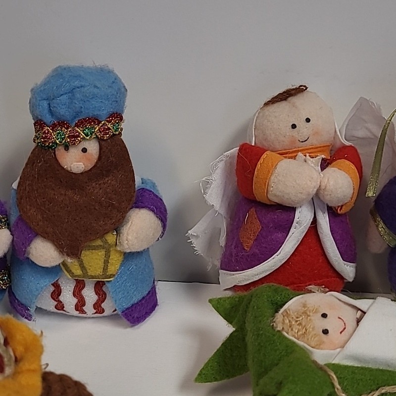 Gemmy Industries Nativity Felted Plush Dolls Childrens 9 piece INCOMPLETE SET gallery