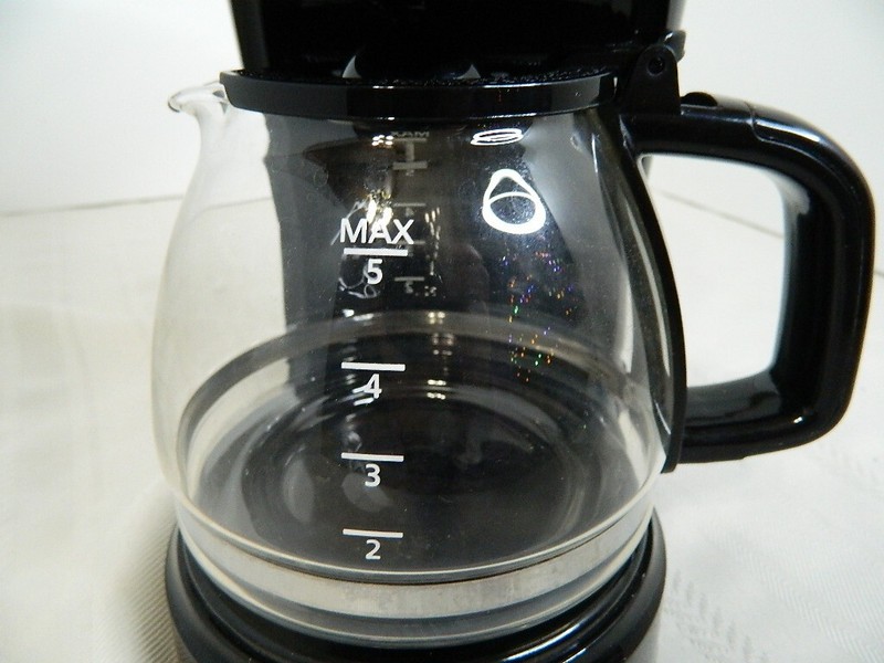 Mainstays 5 Cup Coffee Maker - Black With Cord Storage Tested and Works Great gallery