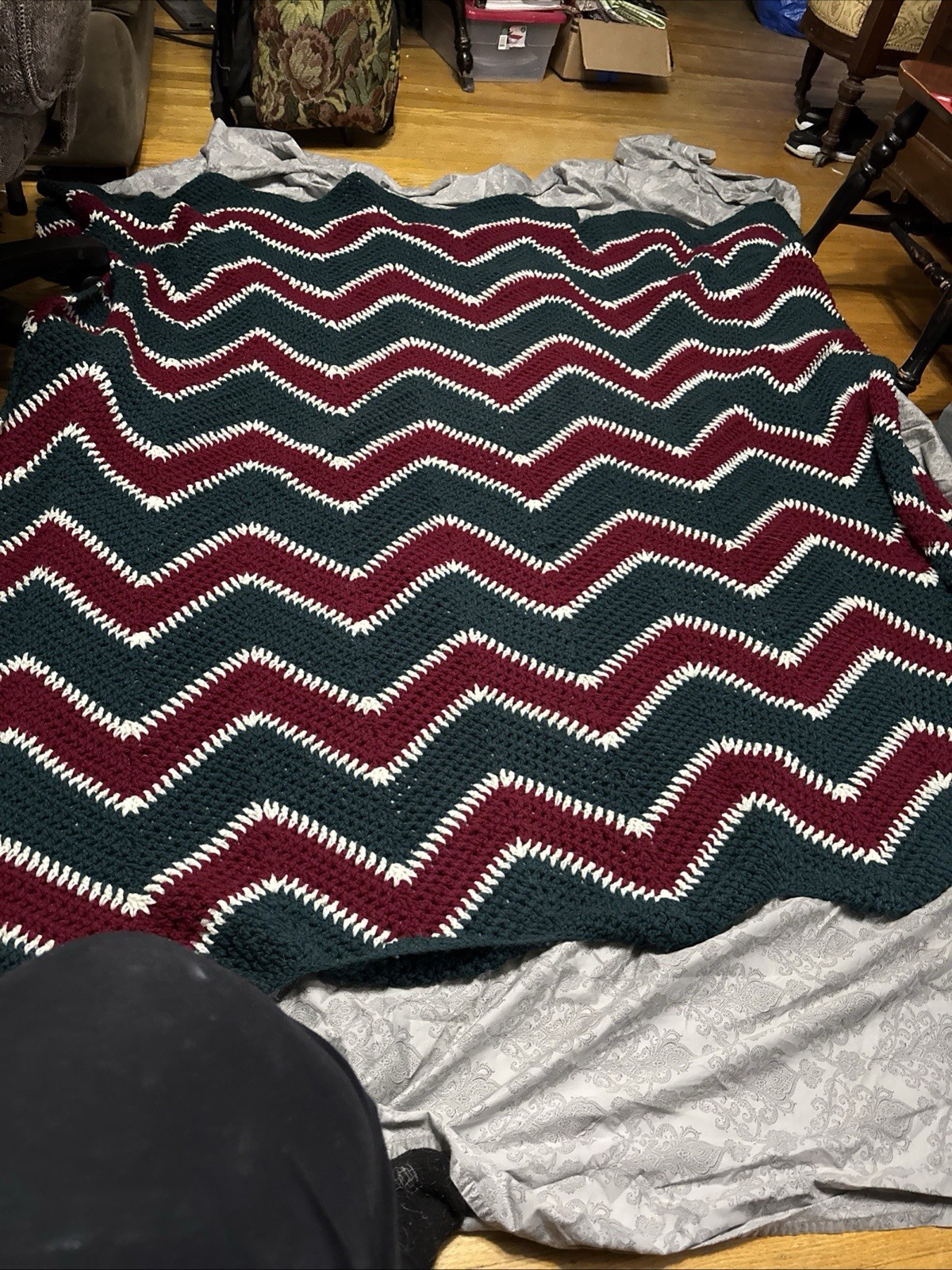 Afghan Blanket Throw 66 x 62 Homemade Chevron Pattern Burgundy White Dark Green gallery