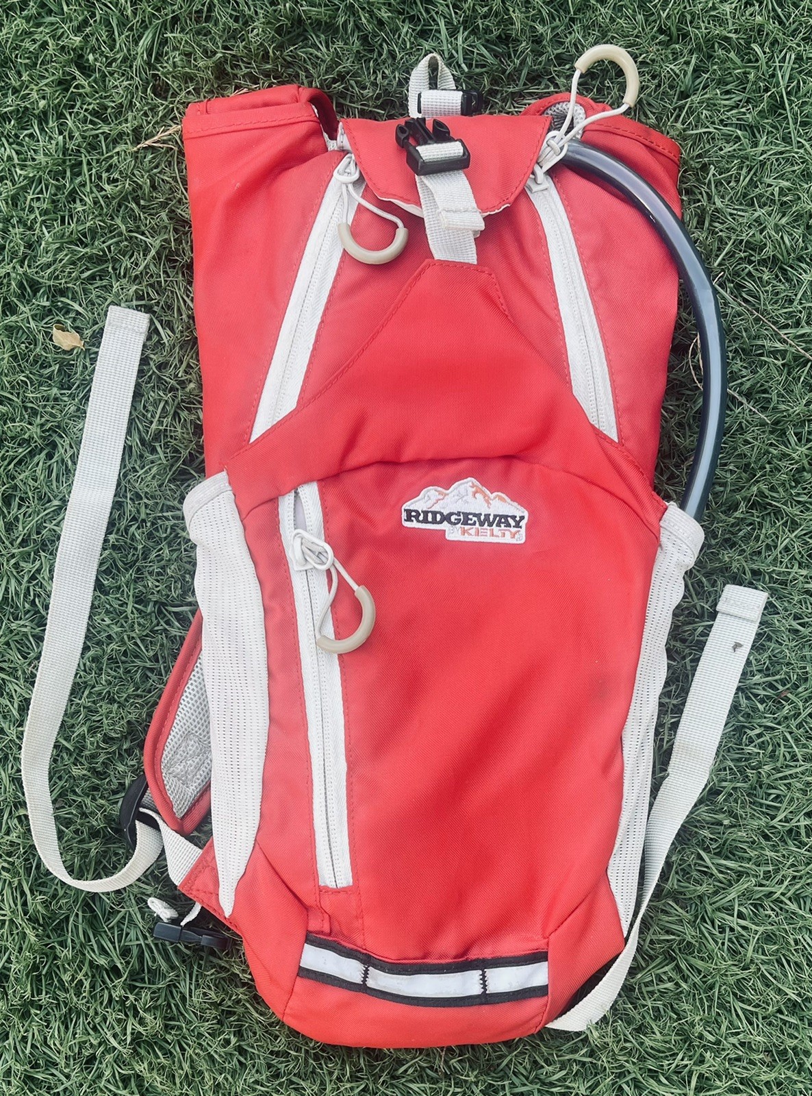 Kelty Ridgeway Hydration Daypack Red Gray Black with Bladder Monarch 5L PreOwned