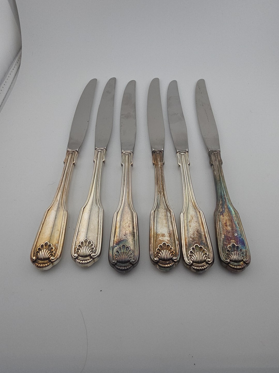Oneida Classic Shell Stainless Flatware Dinner Knives Set Of 6 gallery