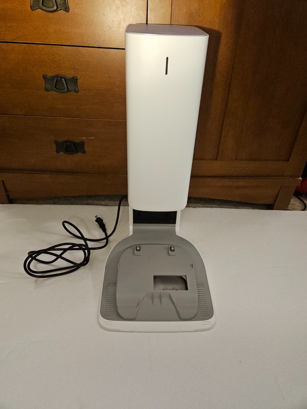 Samsung Clean Station Auto-Empty Dock for Jet Bot Vacuum VCA-RAE85A with 2 Bags gallery