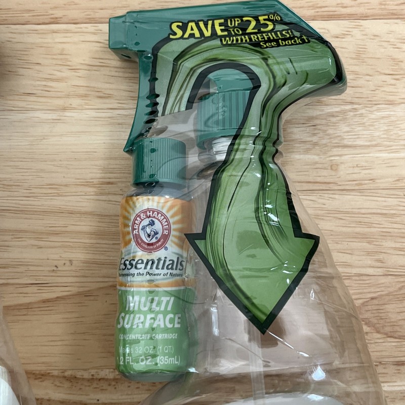 2 NEW Arm & Hammer Essentials Refillable Spray, Multi-Surface & Glass Cleaner gallery