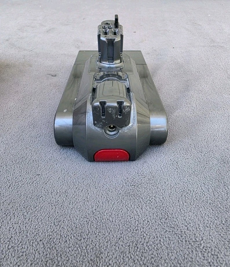 Original Dyson V11 SV14 SCREW-IN Absolute Animal Li-ion Battery 25.2V gallery