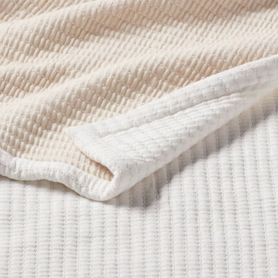 Full/Queen Matelassé Bed Blanket Ivory - Threshold gallery