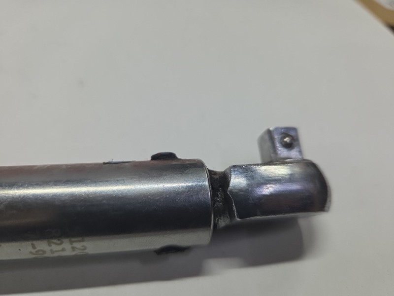 Consolidated Devices Adjustable Torque Wrench 100-750 Lbs 14 3/4” Long gallery