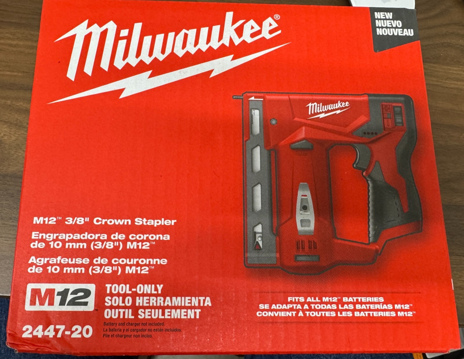 Milwaukee 2447-20 M12 RedLithium Compact Ergonomic Handle 3/8" Crown Stapler gallery
