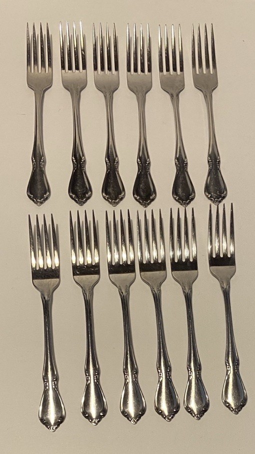 Oneidacraft Deluxe Chateau Stainless Flatware 7 1/4" Dinner Fork Lot Of 12 gallery