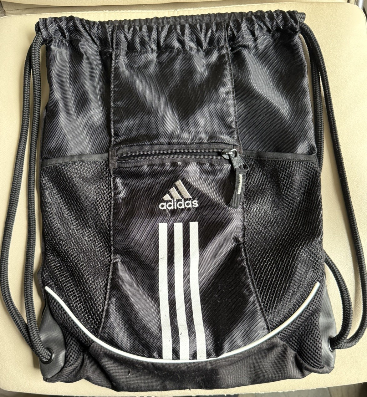 ADIDAS Drawstring Athletic Gym Bag.  Black & White Zippered Pouch