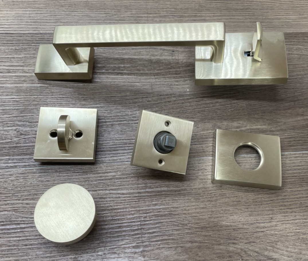 Baldwin SC.LAJXCON.CSR.044.6L.DS.CKY.KD Door Knob Entry Set - Satin Brass *READ* gallery