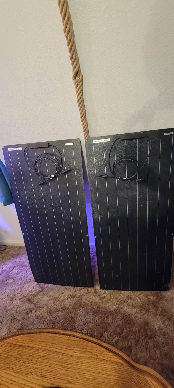 Dakota Lithium 200W Solar Panel Setup w/ Charge Controller & Mounting Hardware gallery