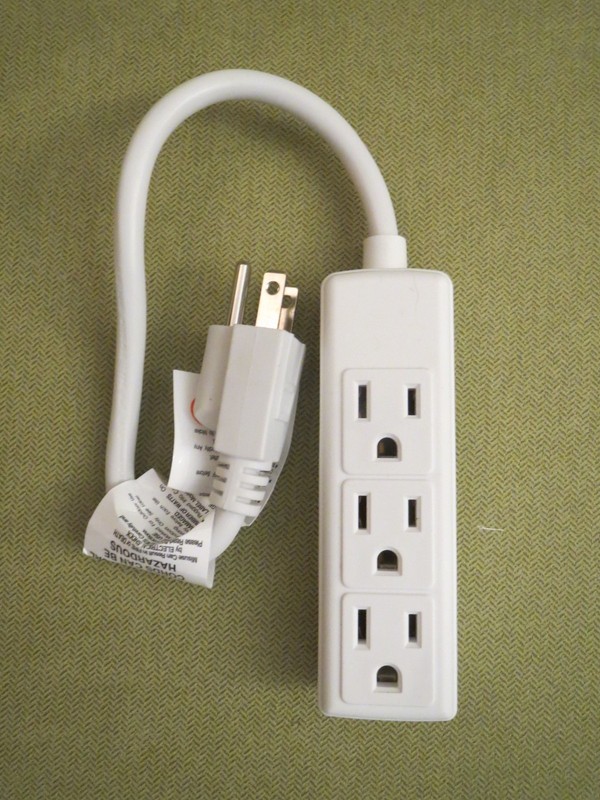Intertek White, 3 Outlet Power Strip, 1 foot Cord, Indoor Use, NEW gallery