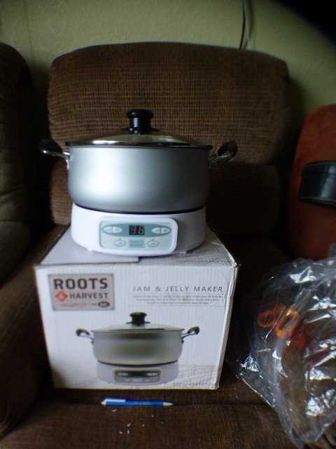 ROOTS & HARVEST Jam and Jelly Maker Automatically Stirs #1639 USED ONCE gallery