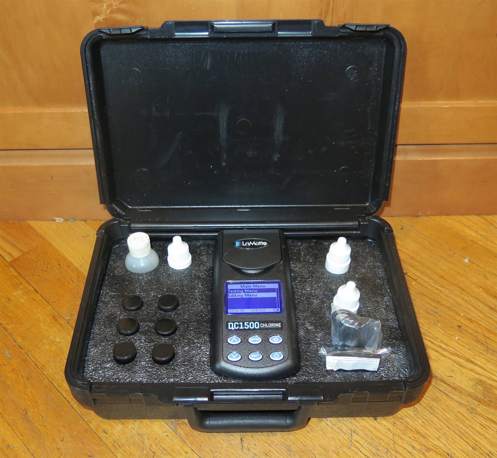 LaMotte DC1500 Digital Chlorine Colorimeter Testing Kit gallery
