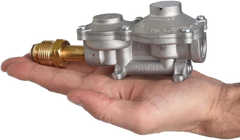 Flame King 2 Stage Propane LP Horizontal Super Compact Regulator with POL for RV gallery