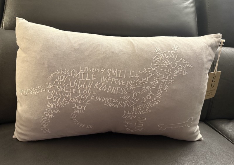 NWT, LOLOI Pet Lovers Throw Pillows 13”x21 Cotton W/Down Alternative Filler gallery