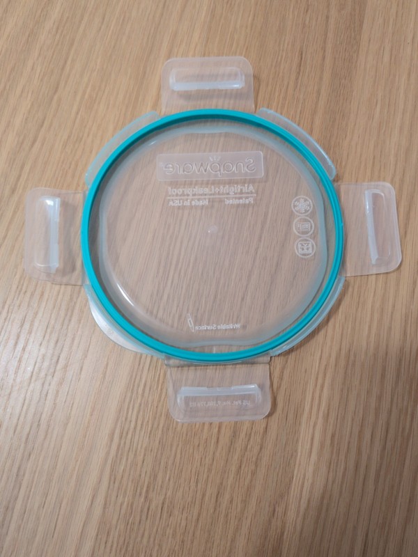 Snapware 7201R-PC 4-Cup Total Solutions Lid with Teal Gasket Made In USA gallery