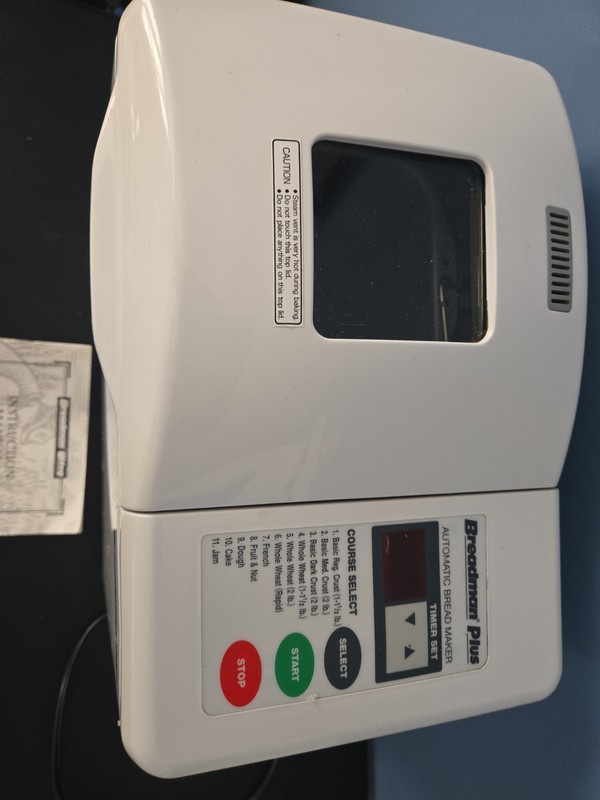 Breadman Plus Automatic Bread Maker Model TR-700 Up To 2lb Loaf Tested & Working gallery