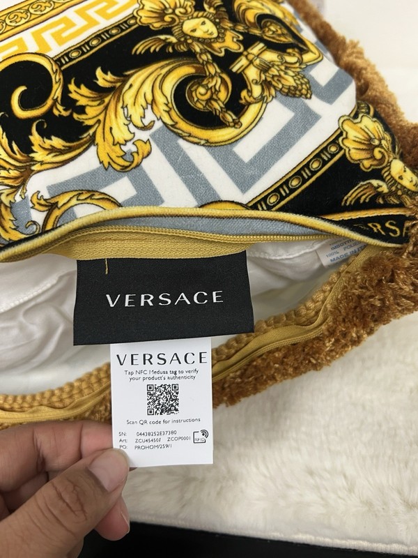 Versace Le Vase Baroque Silk Decorative One Pillow 17.5” X 17.5” gallery