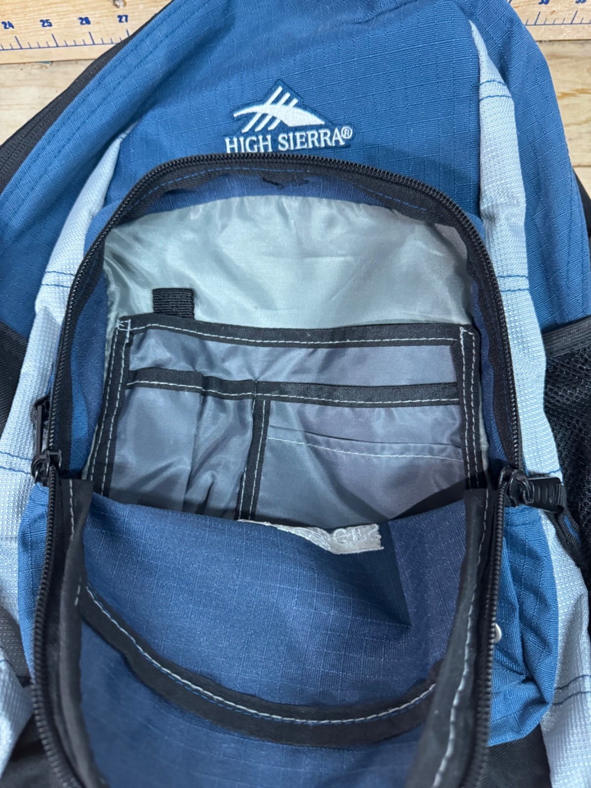 High Sierra backpack Blue/Black 2